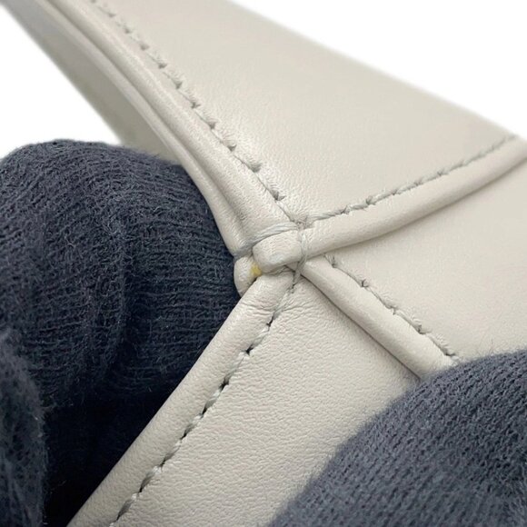 GUCCI Jackie Size Small Leather White 782849 - Picture 10 of 16